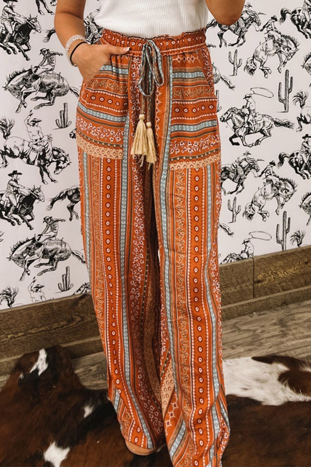 Оранжевые брюки с этническим принтом в стиле Бохо арт. 1887650